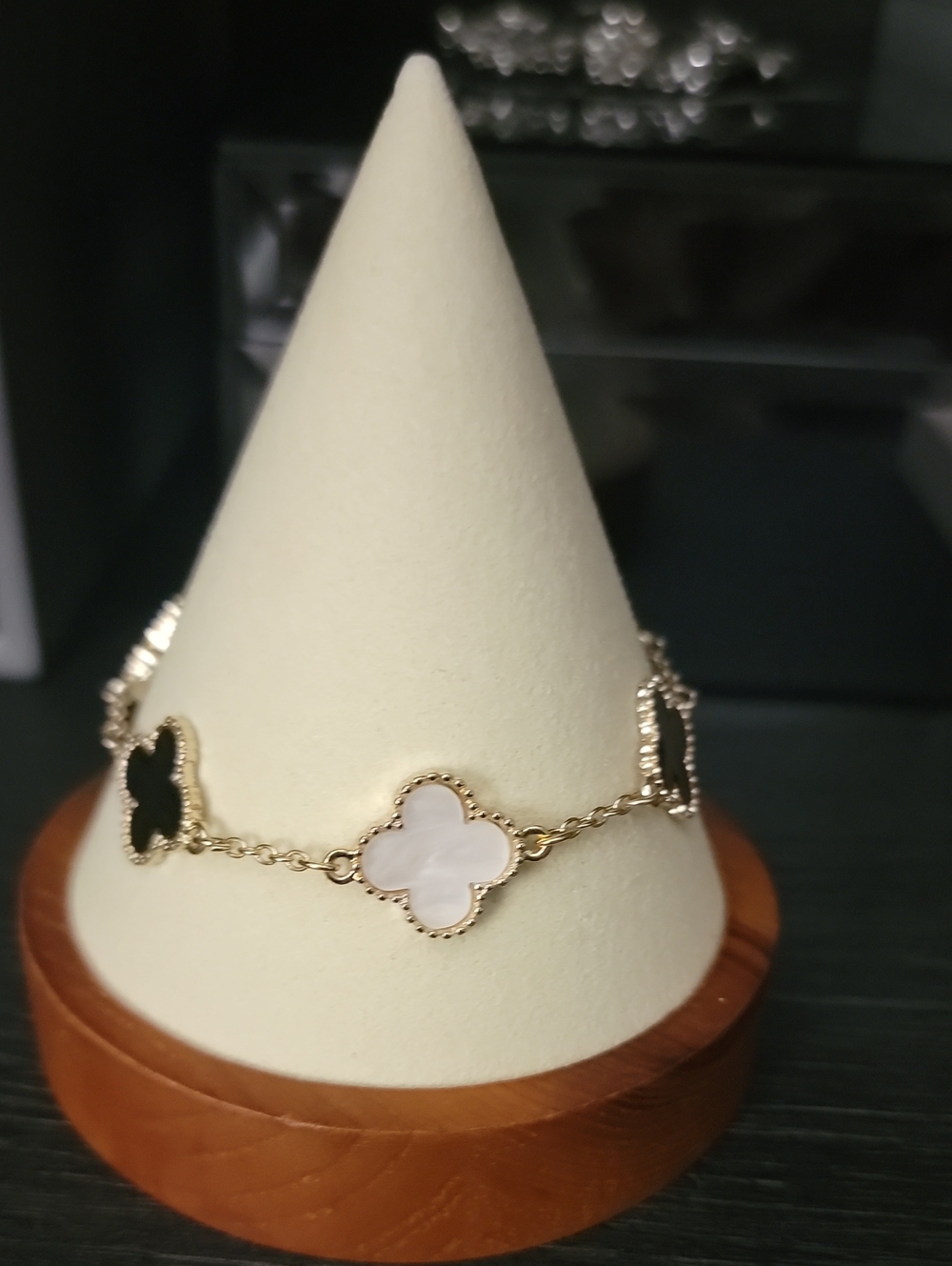 Gold-Plated Clover Link Bracelet with White and Black Inlays